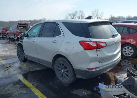 2021 Chevrolet Equinox Awd Lt z USA, uszkodzony, nr VIN 3GNAXUEVXMS153339